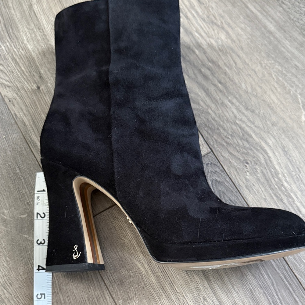 Black high heels - image 5